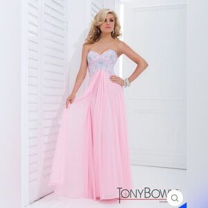 NWT Tony Bowls Le Gala Homecoming Formal Pageant Dance Dress